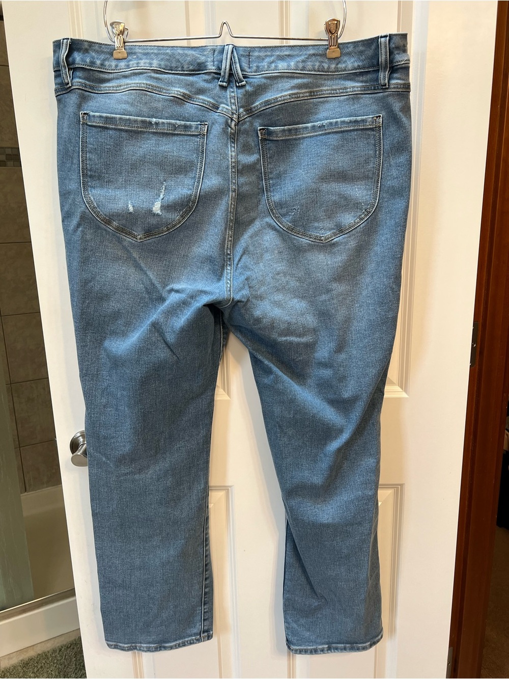 Lane Bryant Women’s Size 22 Distressed straight Jeans Light Wash Stretch Denim